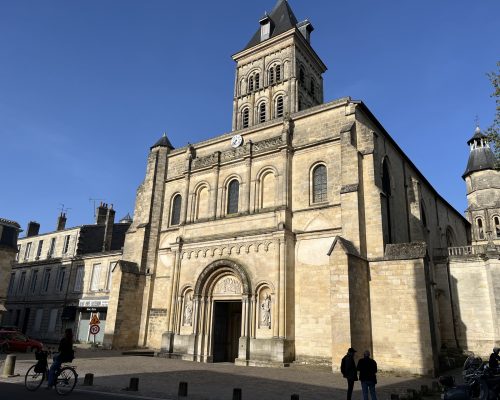 Basilique Saint Seurin location bureaux de prestige à Bordeaux pour entreprise bureaux à louer à saint seurin à bordeaux