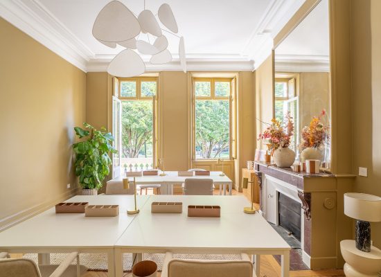 Bureau privatif à louer au sein d'un coworking climatisé 5 postesBureau privatif à louer au sein d'un coworking climatisé 5 postes